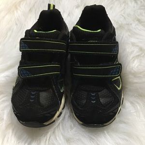 Neon Green and Black Starter Size 8 Boys Sneakers